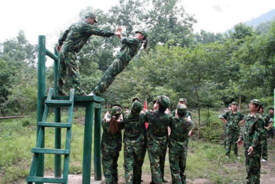 丛林遭遇战